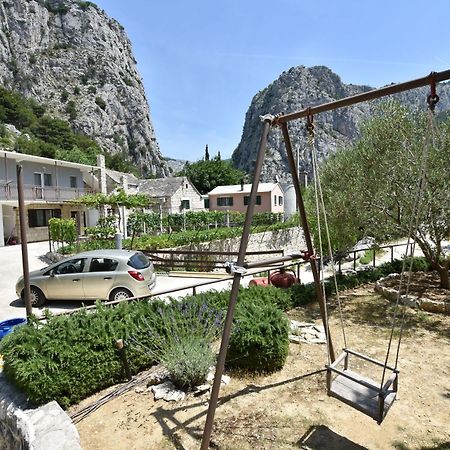 Apartment Petea Omiš Екстериор снимка