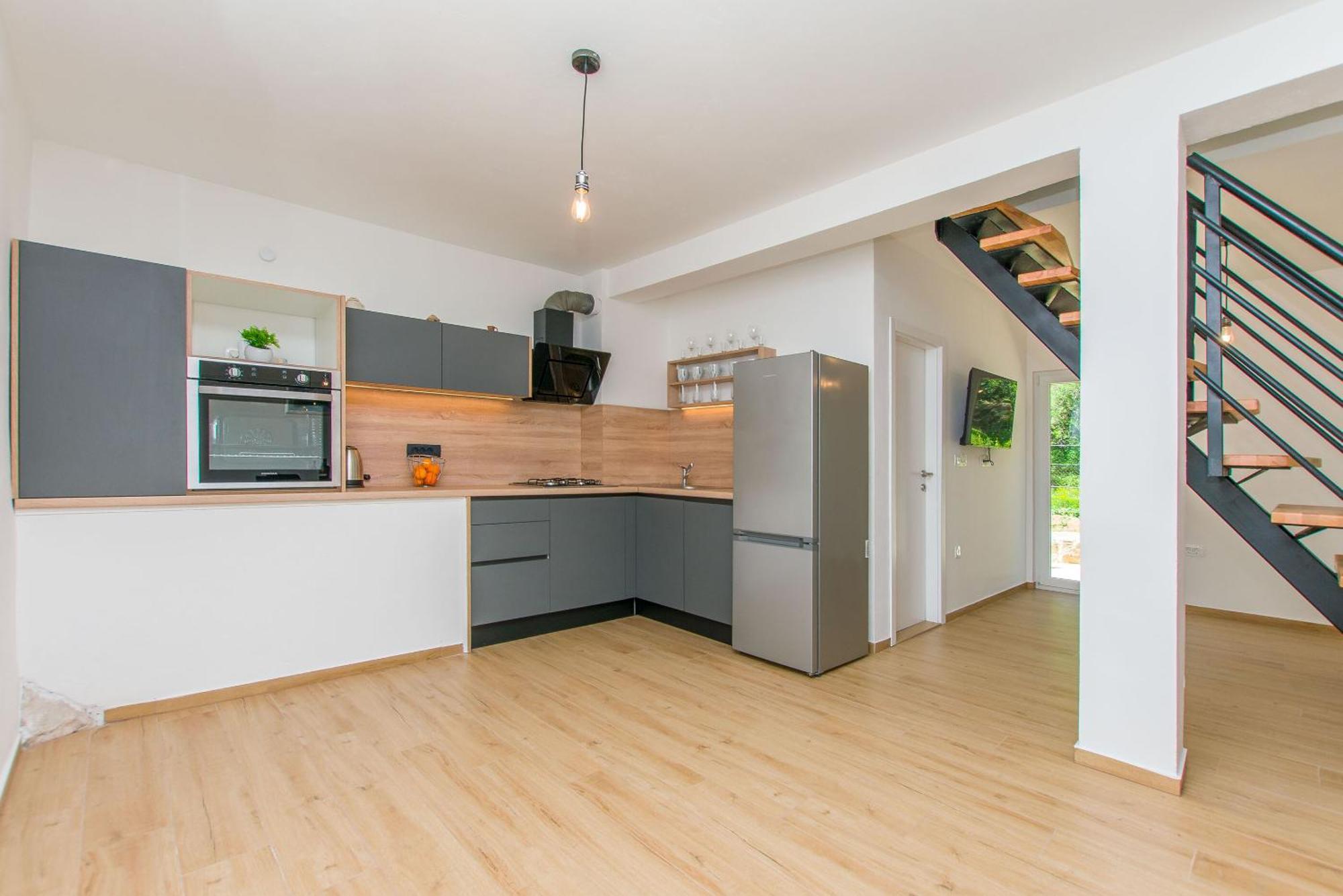Apartment Petea Omiš Екстериор снимка