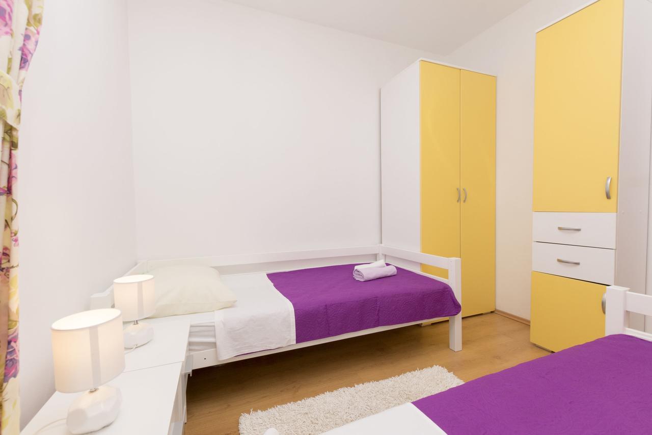 Apartment Petea Omiš Стая снимка