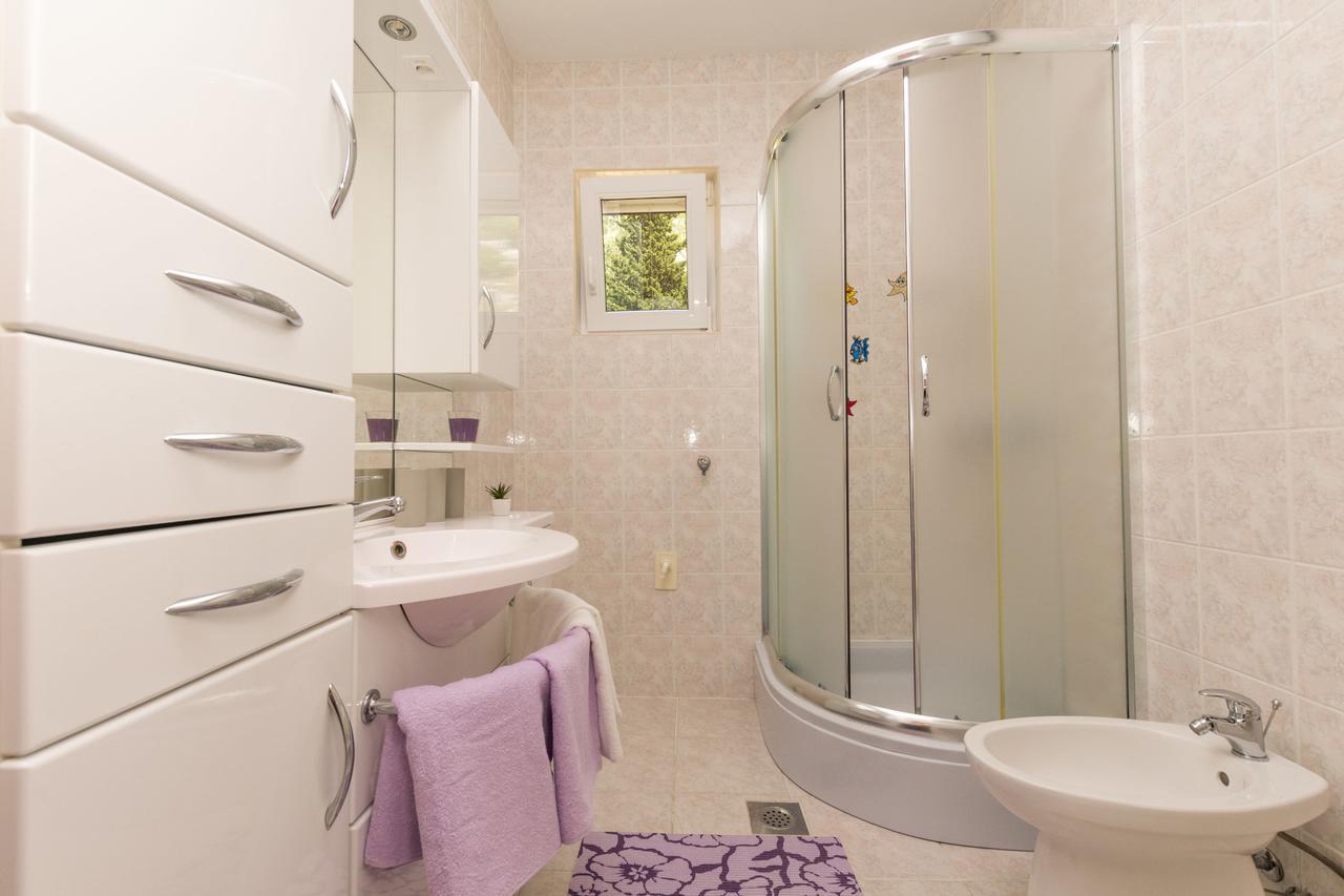 Apartment Petea Omiš Екстериор снимка
