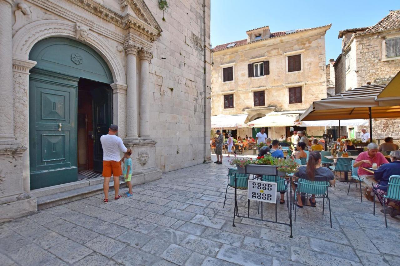 Apartment Petea Omiš Екстериор снимка