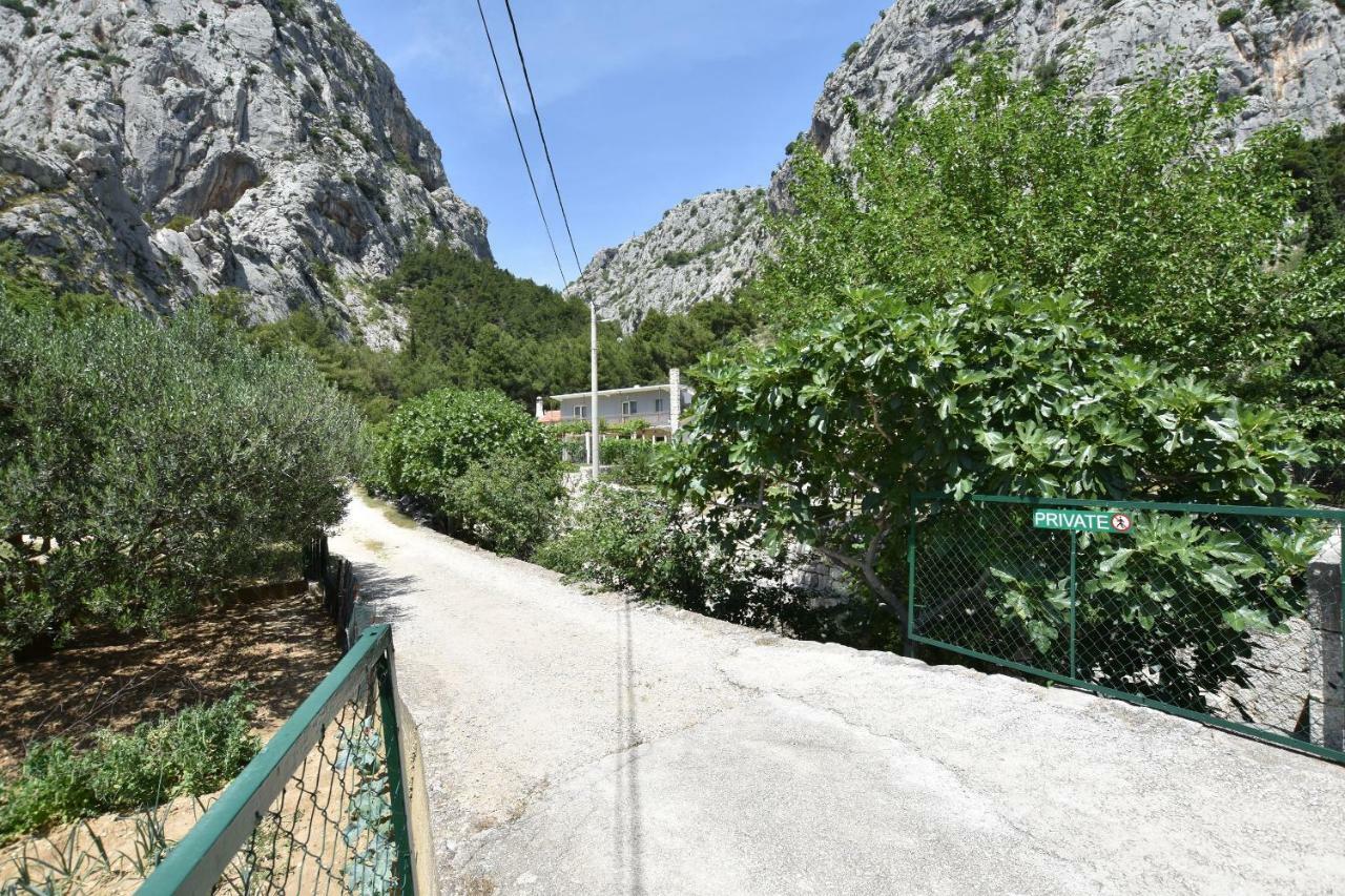 Apartment Petea Omiš Екстериор снимка