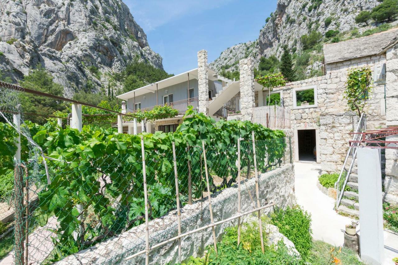Apartment Petea Omiš Екстериор снимка